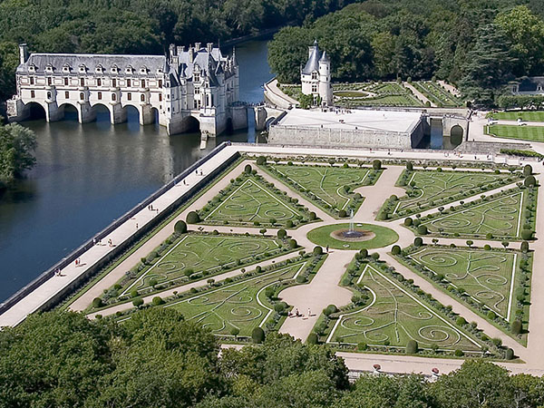 Château de Chenonceau and its gardens