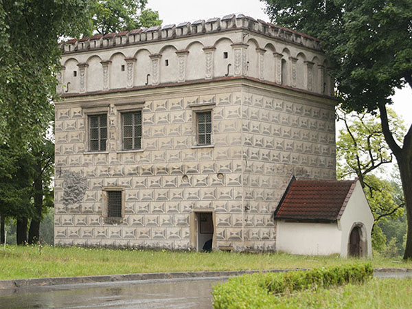 Kraków - Branice. Branicki Villa - Lamus