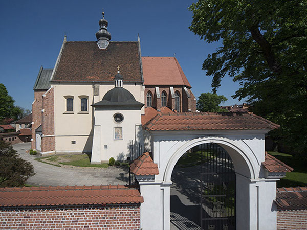 Niepołomice. Church of Ten Thousand Martyrs