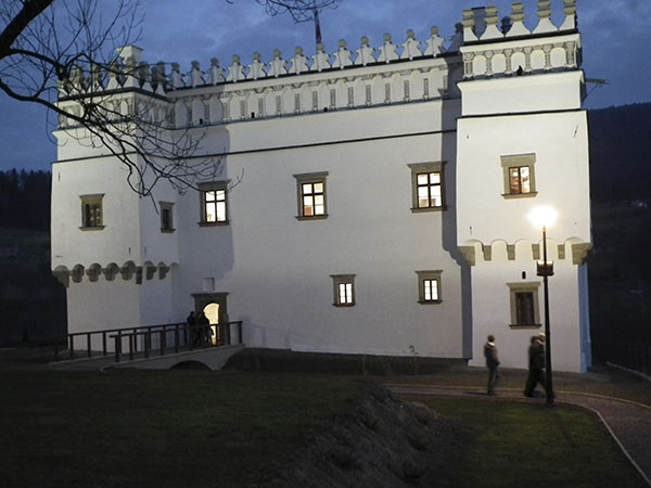 Szymbark. Castellum: Renaissance fortified manor house