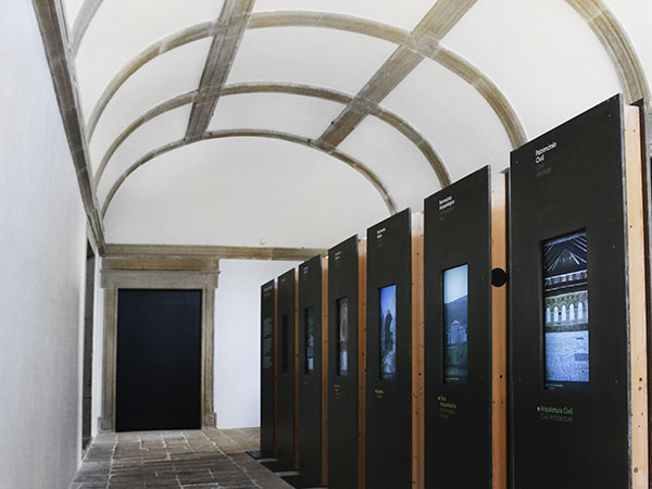 Panels presenting the heritage and sites of the Portuguese Northern Region
